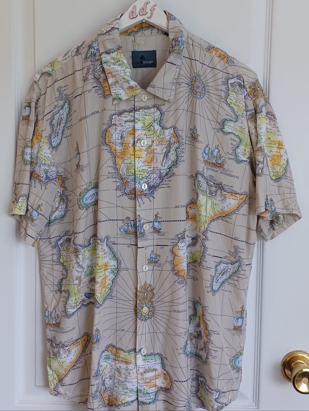 VINTAGE 90s LIZWEAR WOMEN'S BUTTON-UP BLOUSE ALL-OVER MAP PRINT 100% RAYON LARGE